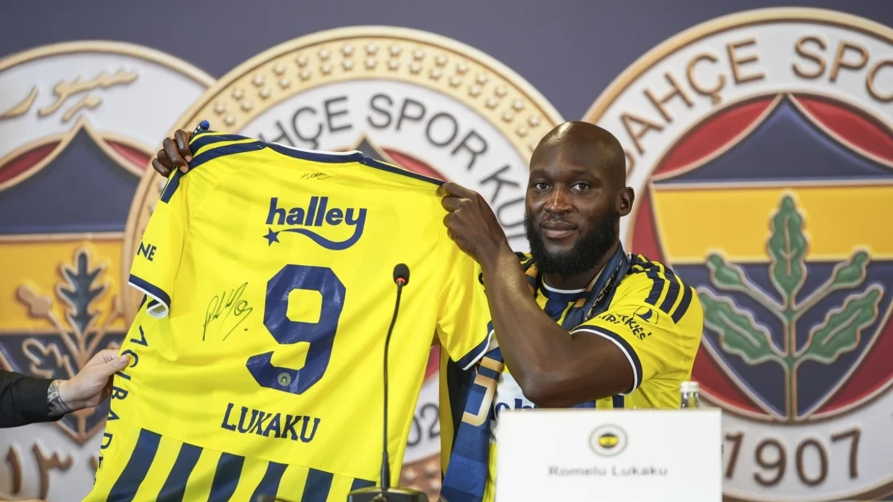 Fenerbahçe’nin UEFA listesinde Lukaku değişikliği