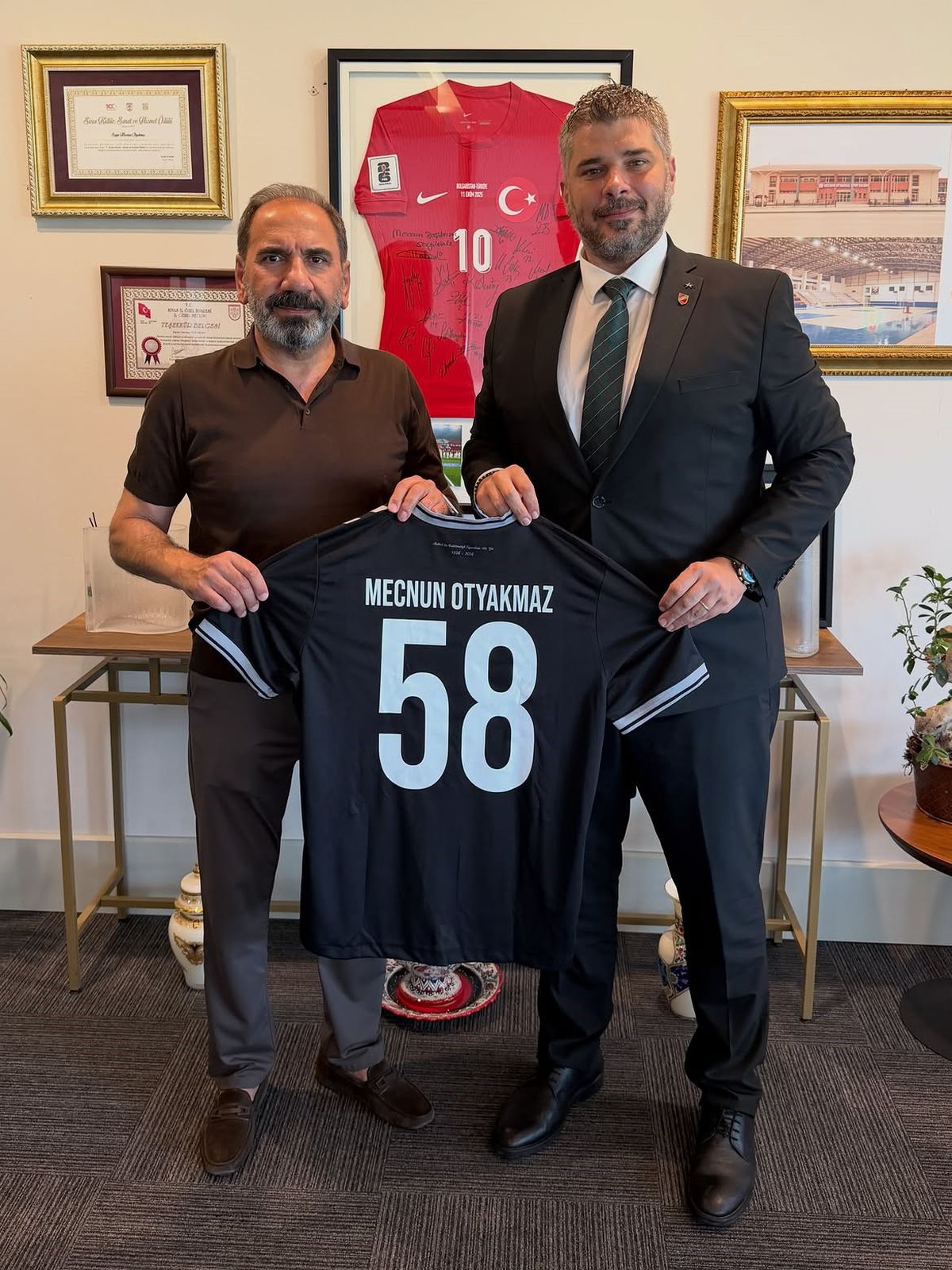 Karşıyaka, TFF Başkan Vekili Otyakmaz'ı Ziyaret Etti