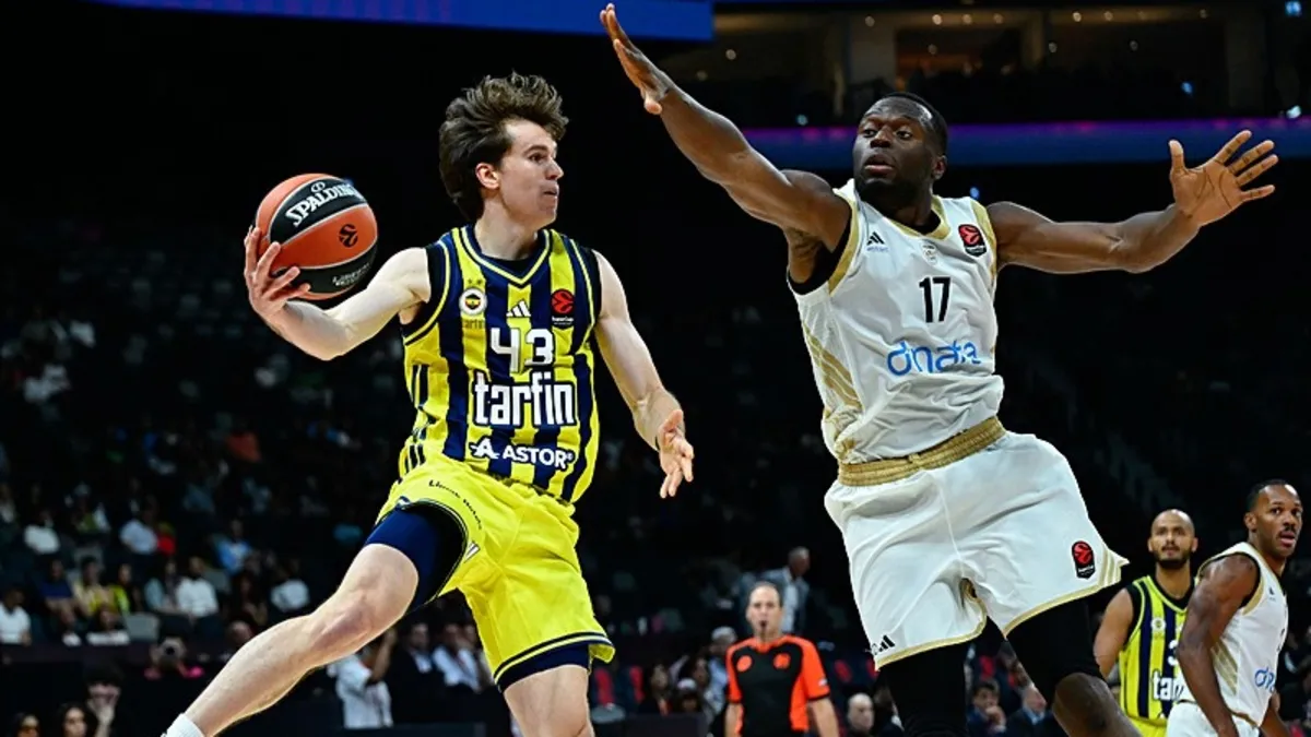 Fenerbahçe Tarfin, Dubai Basketbol’u yenerek EuroLeague Süper Kupa’da 3. oldu!