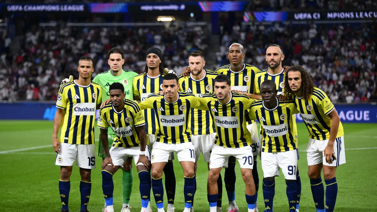 İsmail Kartal’dan orta saha kararı! Fenerbahçe’nin Roma maçı muhtemel 11’i