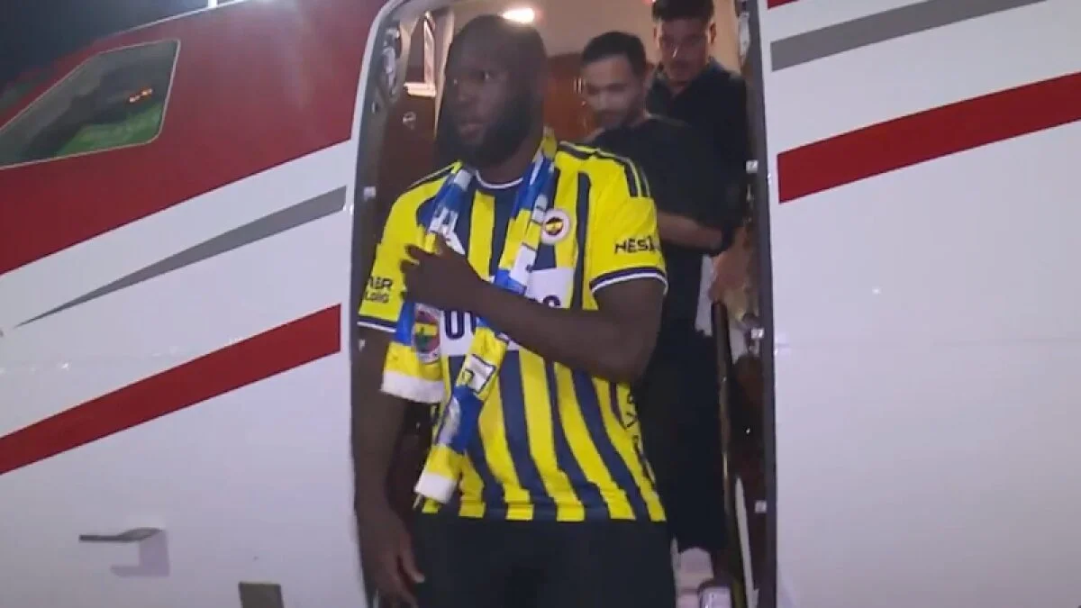 Fenerbahçe'nin yeni transferi Lukaku, İstanbul'da