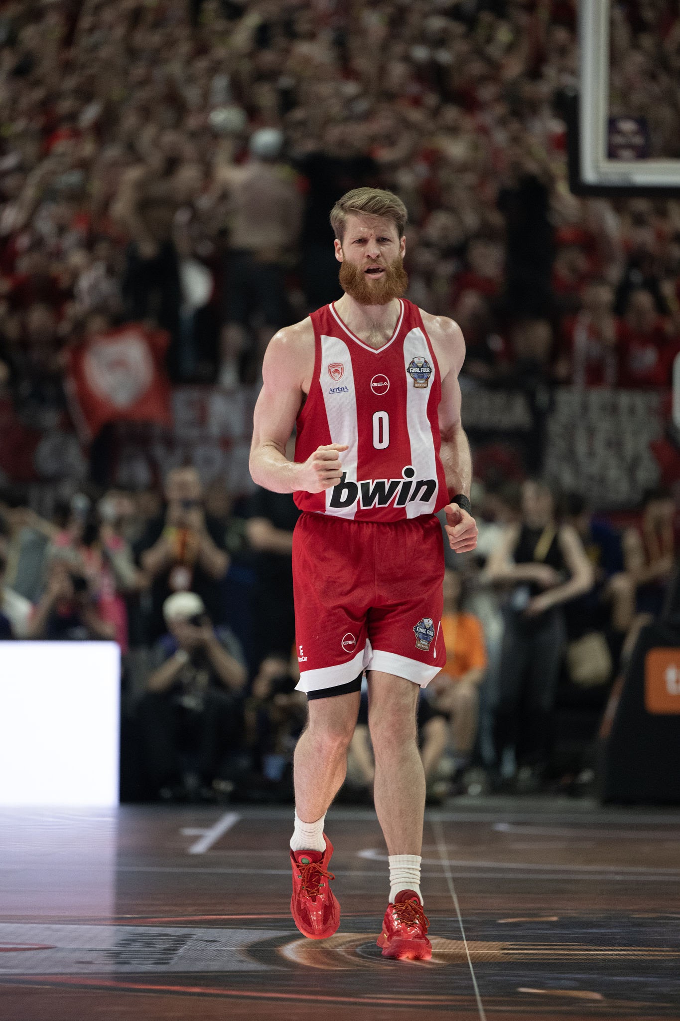 Dubai Basketball'un Thomas Walkup ısrarı sürüyor!