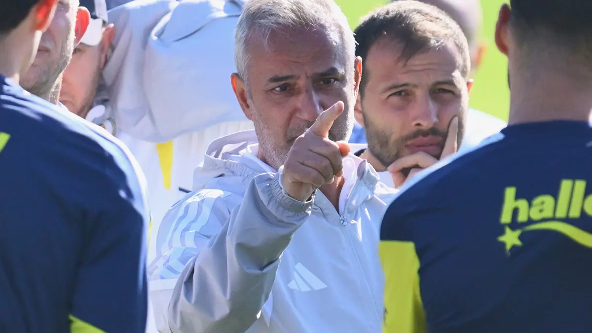 İsmail Kartal istemedi, 3 gün içinde Fenerbahçe'den ayrılıyor | Sporun manşetleri