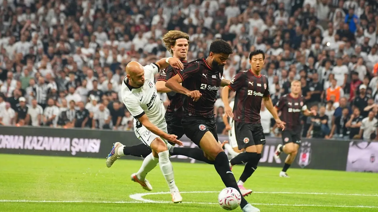Beşiktaş, Midtyjlland maçının kamp kadrosunu açıkladı