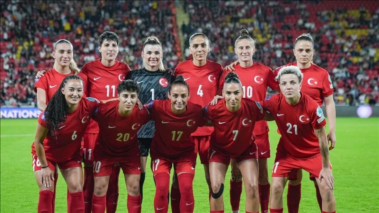 Türkiye A Milli Kadın Futbol Takımı Slovenya'da Tur Peşinde!