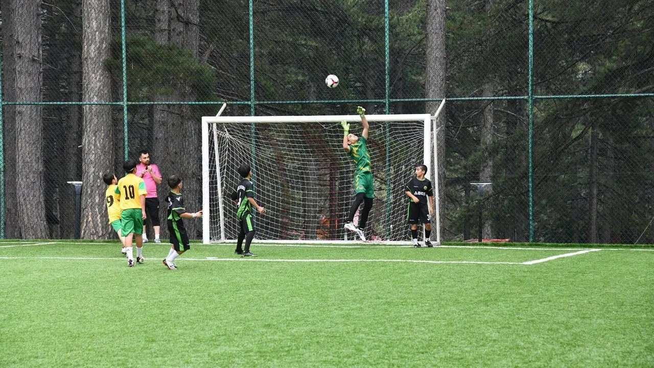 Zorkun’da Samet Aybaba Futbol Turnuvası Başladı