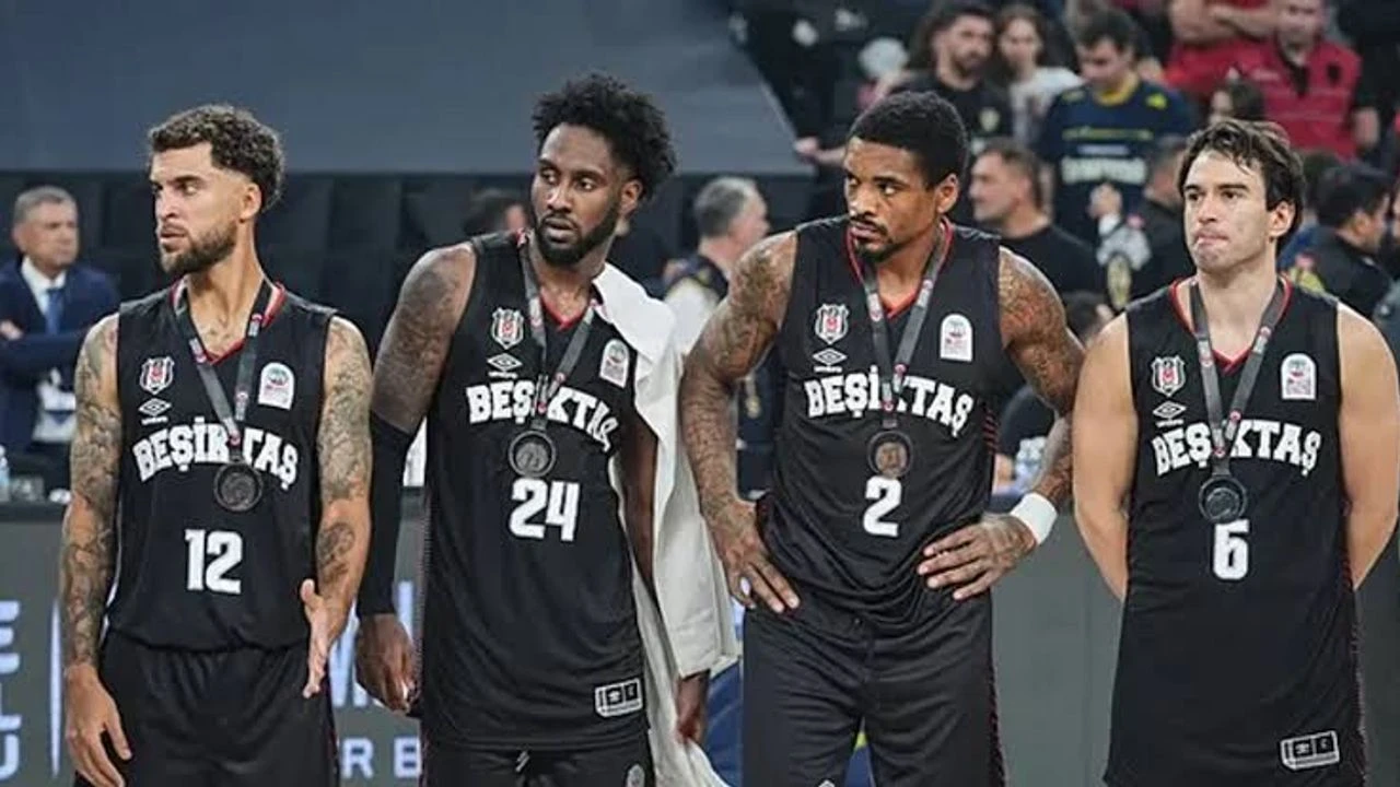 Beşiktaş’ın EuroLeague dönüşü son topta yıkıldı! Valencia 96-94 kazandı