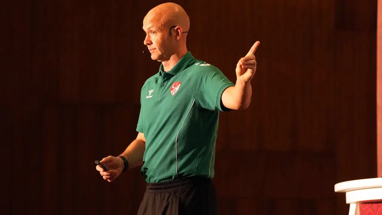 Anthony Taylor, MHK Başkanlığı Görevine Sezon Sonuna Kadar Devam Edecek