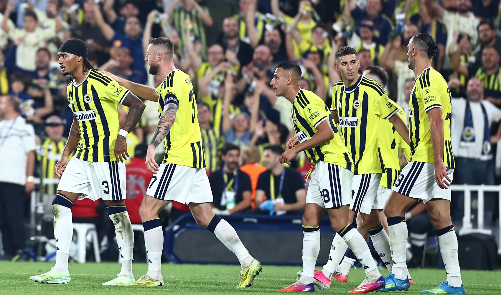 Fenerbahçe'ye bir kötü haber daha! En az 2 ay yok...