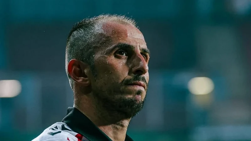 Süper Lig’in şampiyon kulübünden flaş transfer: Zeki Yavru’yu duyurdular!