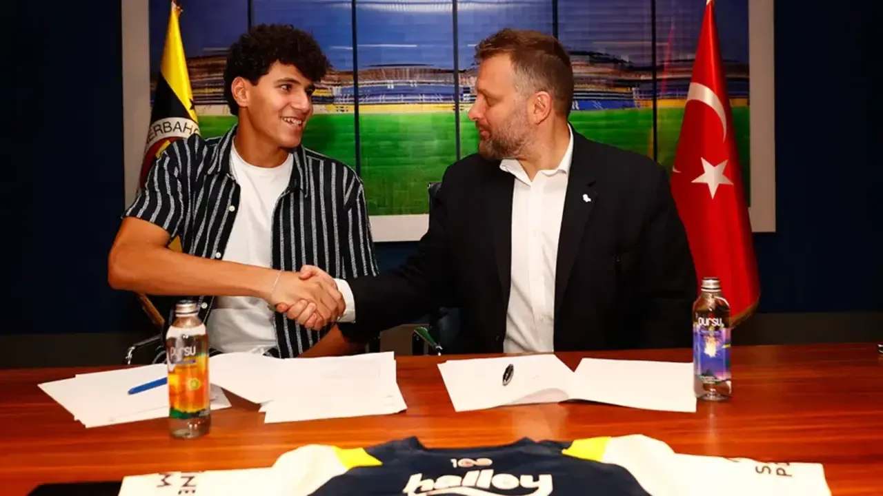 Fenerbahçe’de peş peşe ayrılıklar! Omar Fayed de takımdan ayrıldı
