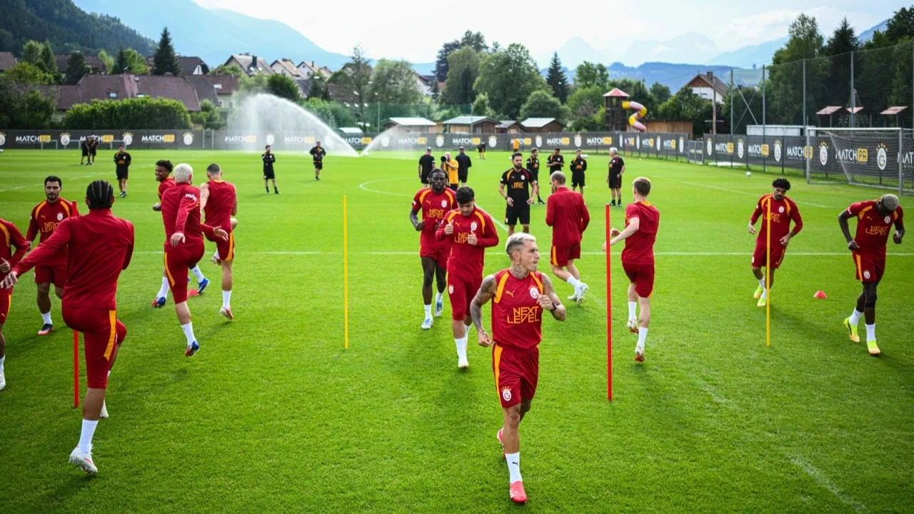 Transfer piyasası karışacak! Galatasaraylı yıldız için 35 milyon poundluk teklif! Dursun Özbek’in cevabı ortaya çıktı