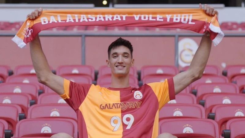 Galatasaray'a milli yıldız: 2 yıllık sözleşme imzalandı