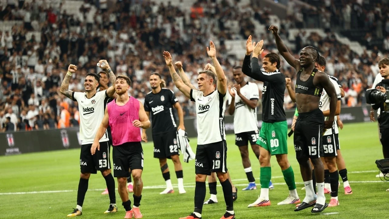 Beşiktaş gece yarısı üçüncü yıldızı getirecek! İşte sağ kanada gelecek o dünya yıldızı