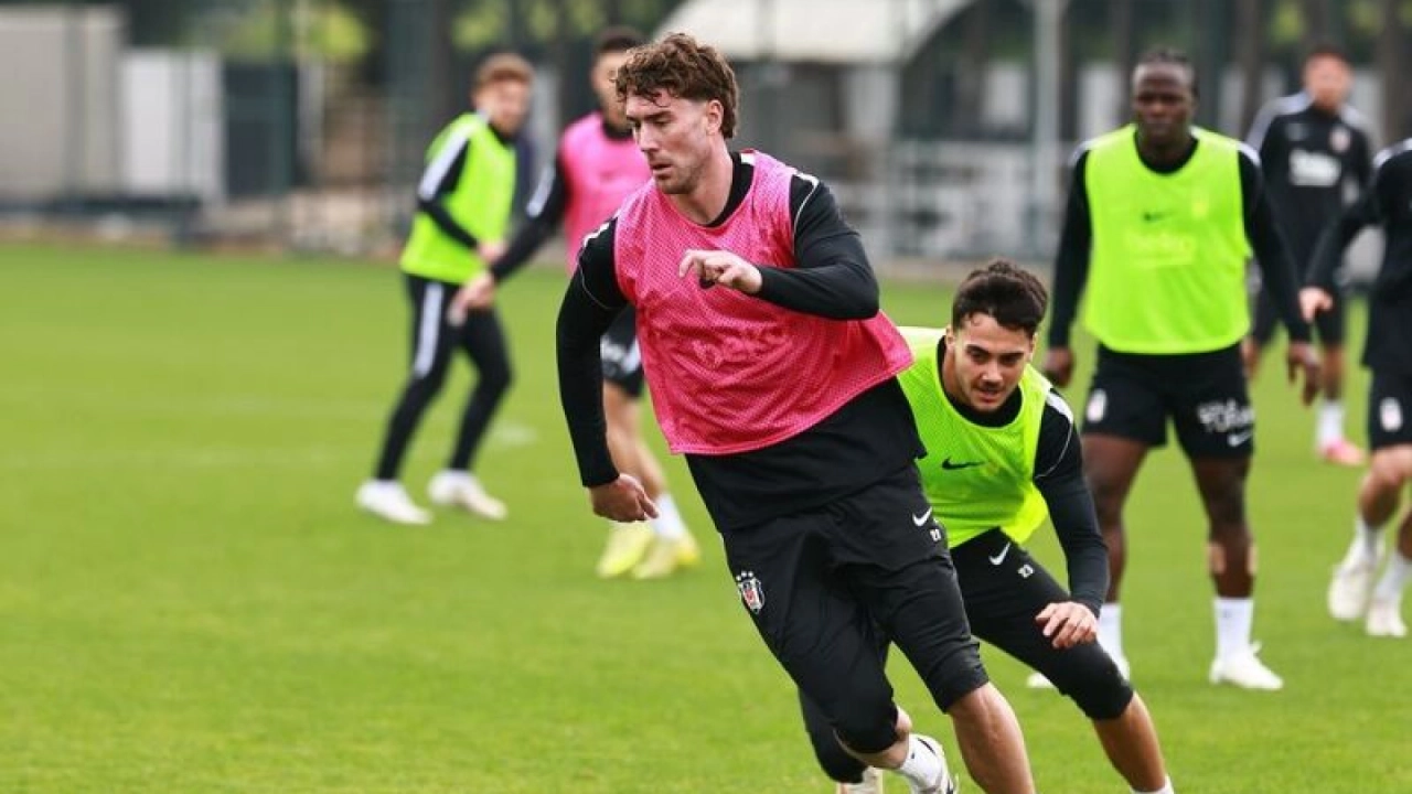 Beşiktaş, Başakşehir maçına hazırlanıyor: Saat ve muhtemel 11'ler