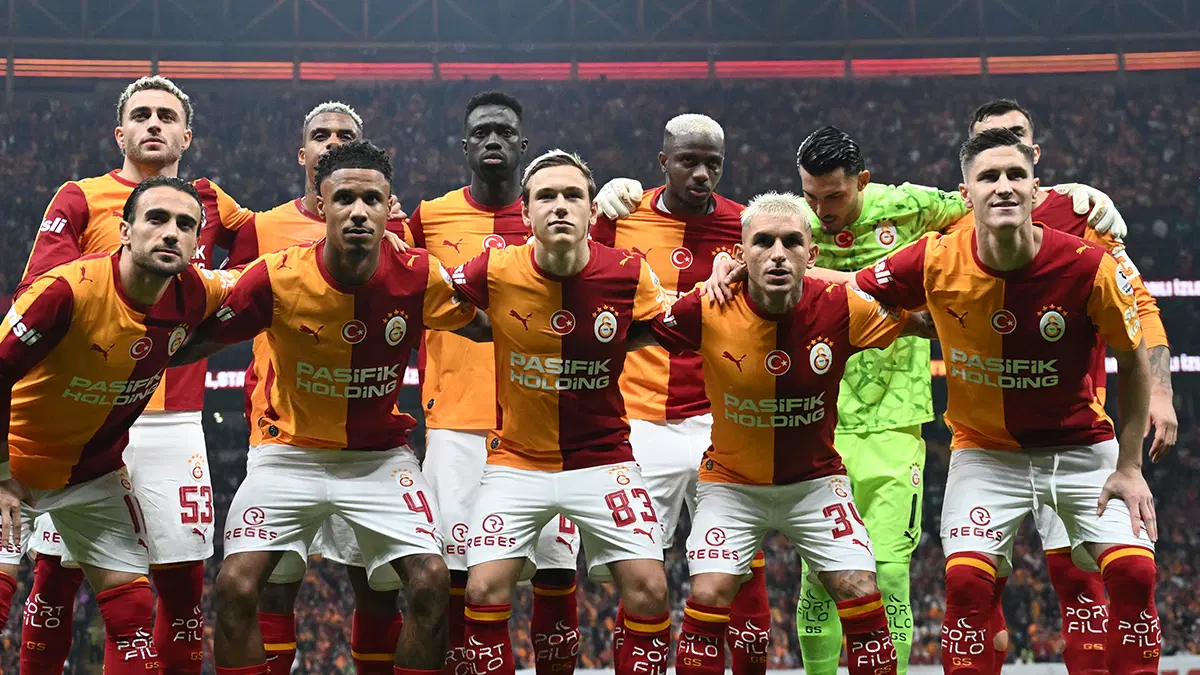 "Galatasaray'dan bir kişiyi ayrı tutuyorum" deyip isim verdi: "İlaç gibi geldi" | Yazarlar ne dedi?