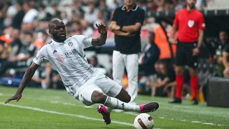 16 maçta Beşiktaş formasını giymişti: Ayrılık resmen açıklandı