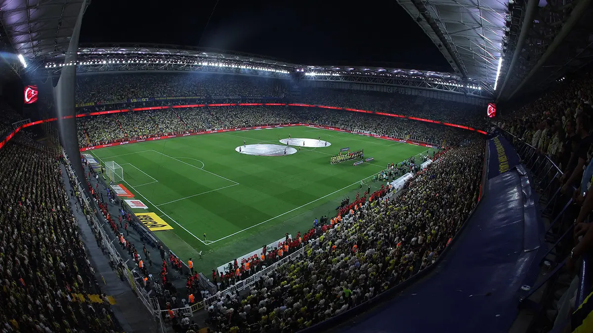 Fenerbahçe-Beşiktaş derbisinde acı olay! Taraftar hayatını kaybetti - Fenerbahçe