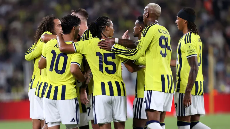 Fenerbahçe, Avusturya'da tur peşinde: İşte muhtemel 11'ler