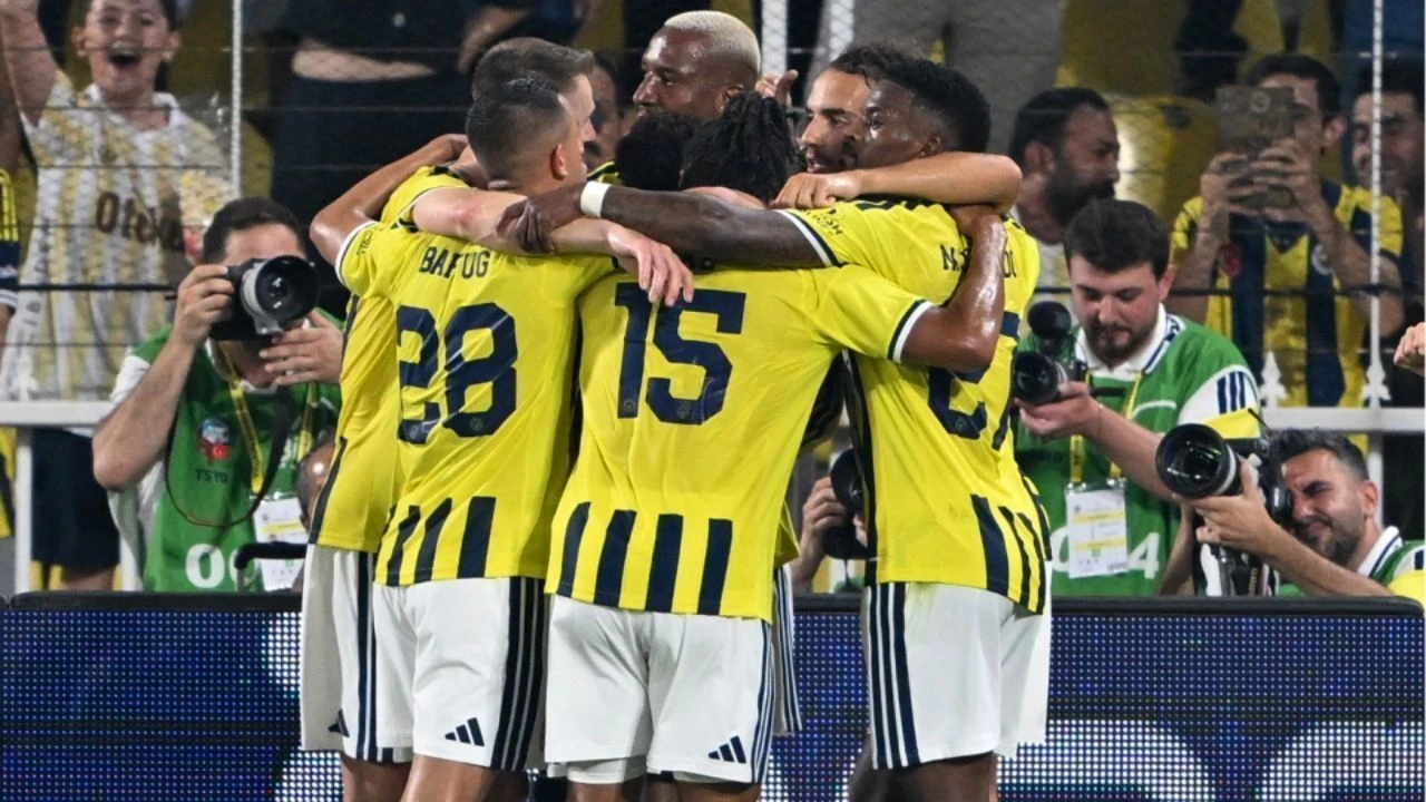 Fenerbahçe'nin UEFA kadrosunda kimler var?