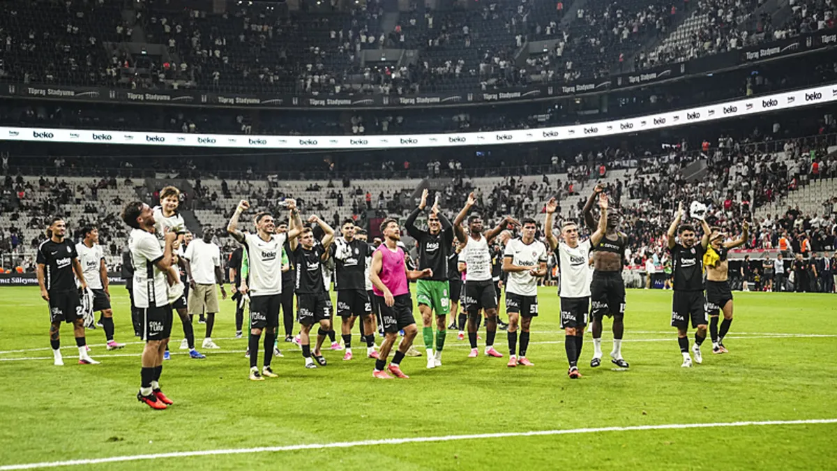 Beşiktaş 1-0 Hradec Kralove | MAÇTAN KARELER
