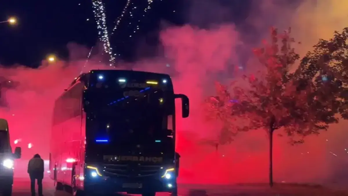 Fenerbahçe Çaykur Rizespor deplasmanı için Rize'ye geldi