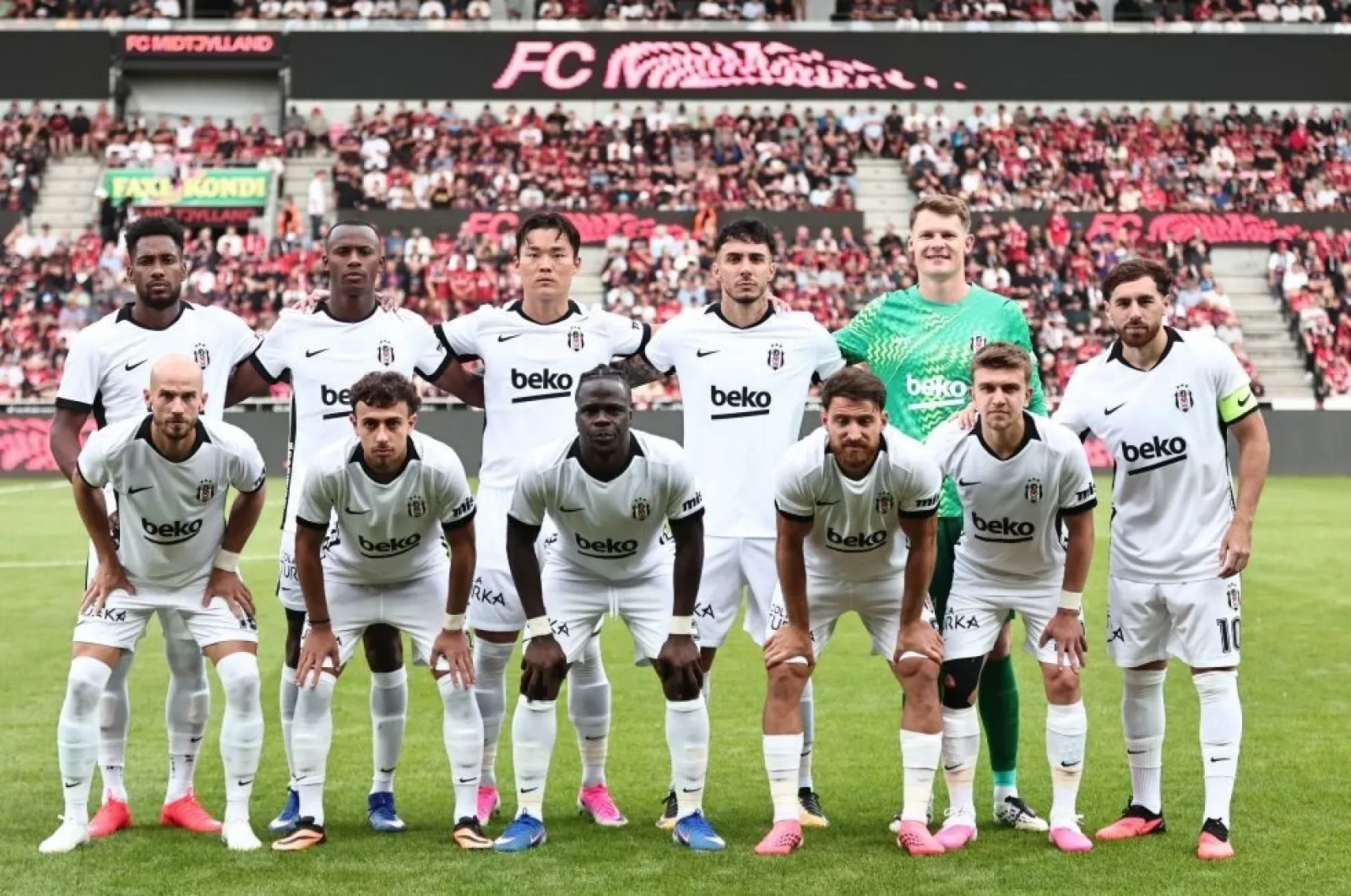 Beşiktaş Danimarka'da hata yapmadı! Midtjylland'ı 2-0 mağlup ederek tur atladı
