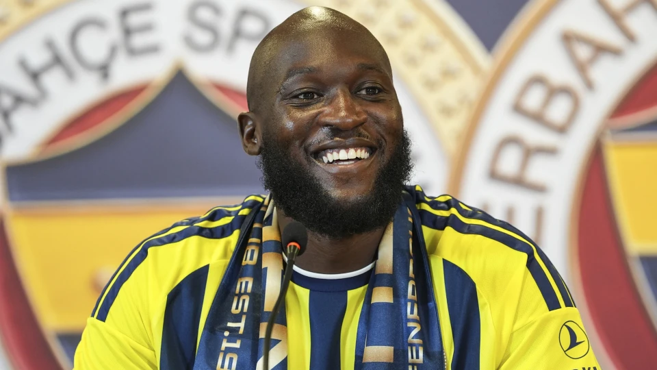 Fenerbahçe, Lukaku'yu UEFA listesine ekledi