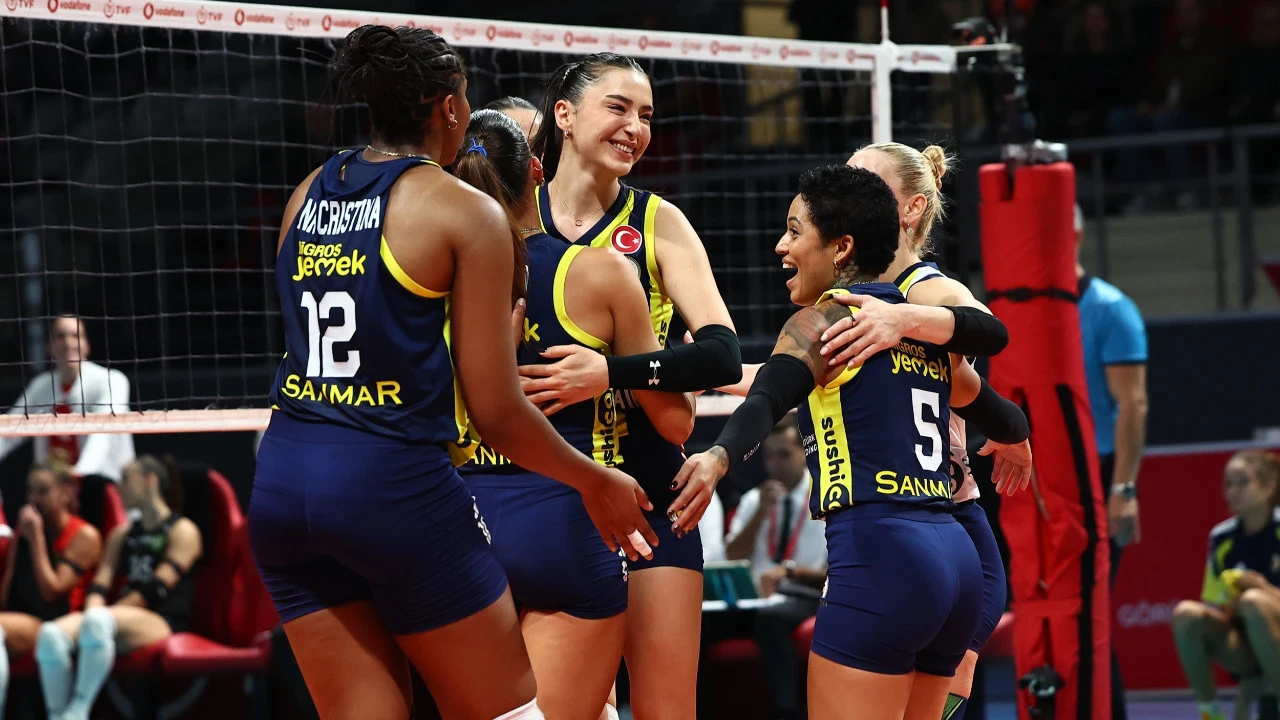 Fenerbahçe Medicana, Sultanlar Ligi'nde 3-0'la başladı
