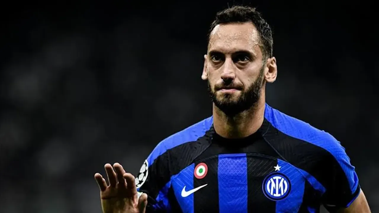 Hakan Çalhanoğlu Fenerbahçe'ye mi Galatasaray'a mı Transfer Olacak, Son İddialar Neler?