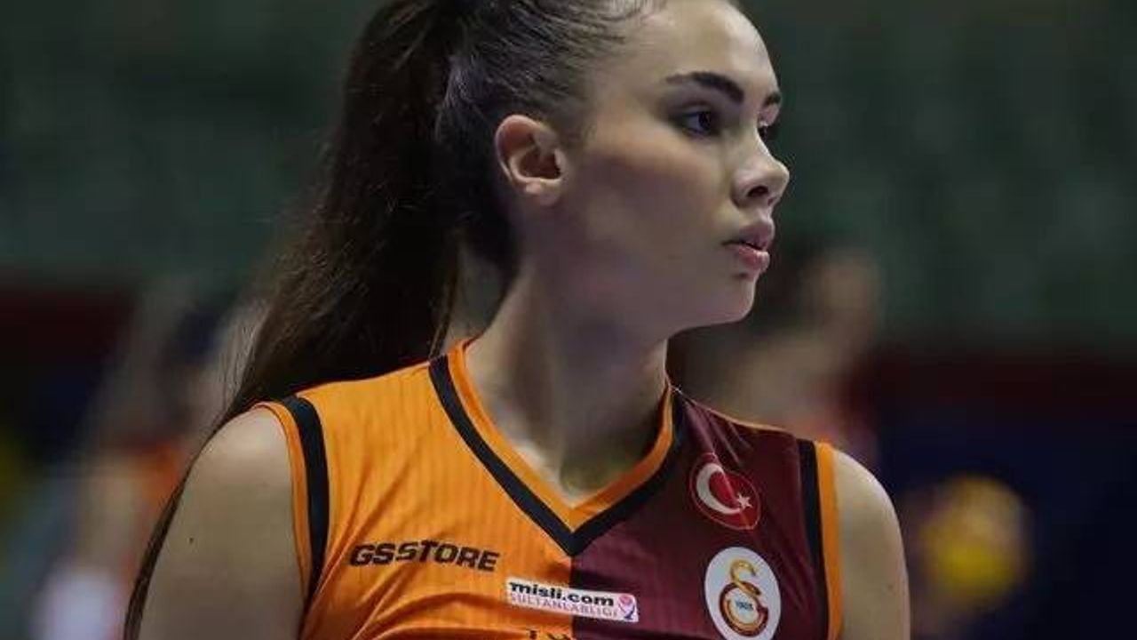 Beren Yeşilırmak Aslen Nereli, Kaç Yaşında, Sevgilisi Var Mı, Evli Mi, Boyu Kaç, Hangi Takımda Oynuyor?