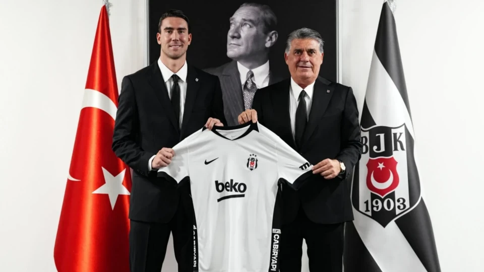Beşiktaş, Dusan Vlahovic'in lisansını çıkardı