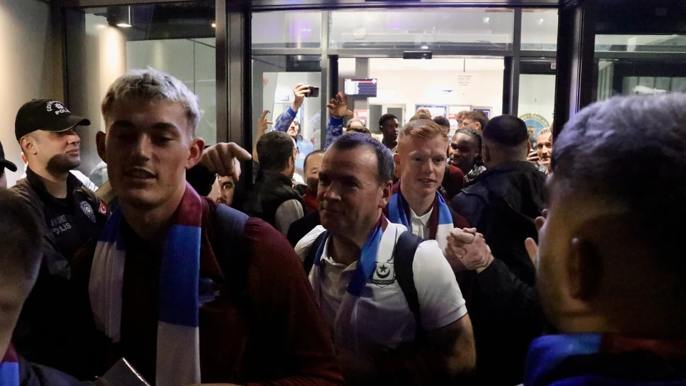 Drogheda United kafilesi, Trabzon'a geldi