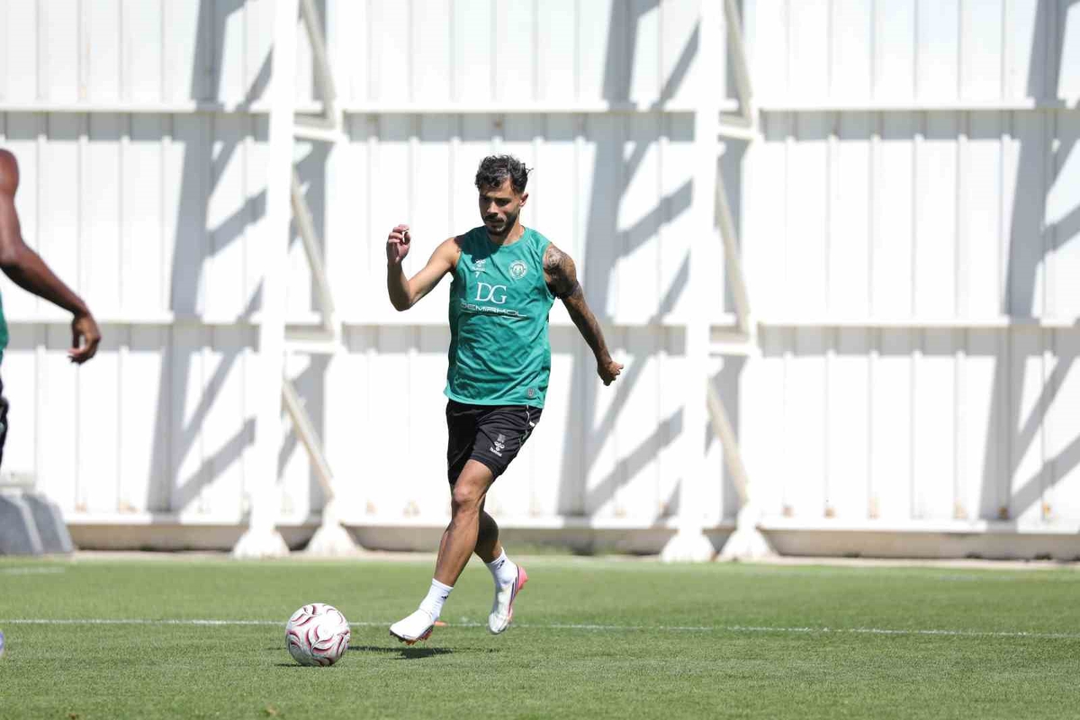 Konyaspor, Trabzonspor maçı öncesi son antrenmanını yaptı