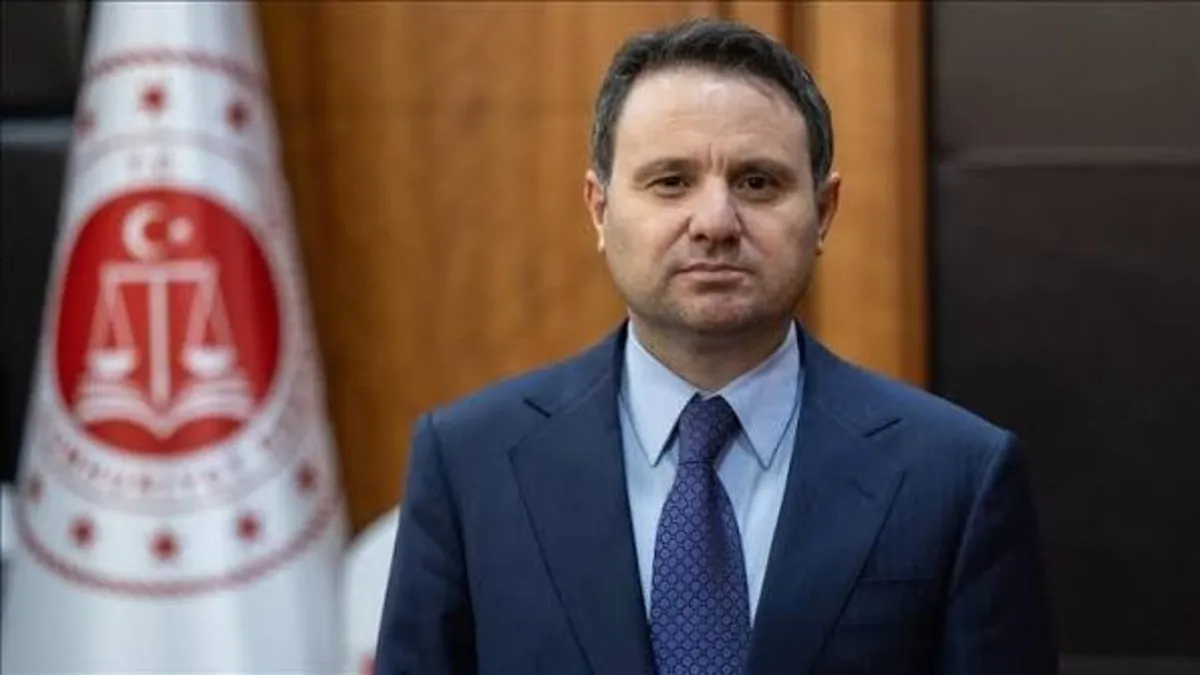 Bakan Gürlek’ten iki kritik operasyon açıklaması: Alihan Kuriş ve Fenerbahçe otobüsü dosyası