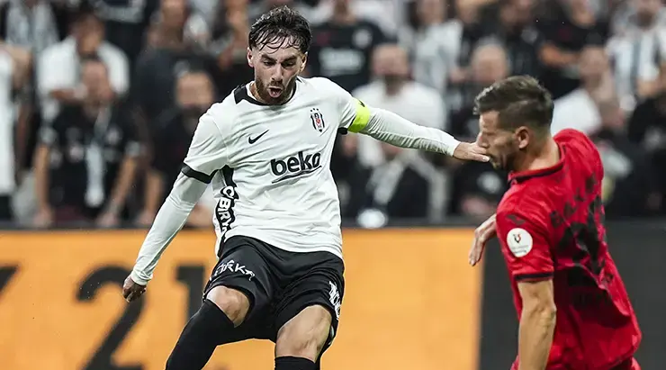 Beşiktaş'ta kaptan Orkun Kökçü'den Vlahovic'e övgü! 'Derbide ona ihtiyacımız var'