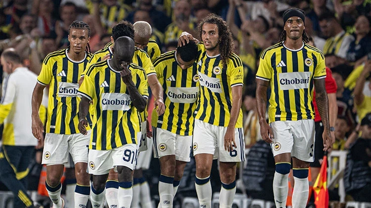 Fenerbahçe, Lyon maçı kadrosunu UEFA'ya bildirdi!