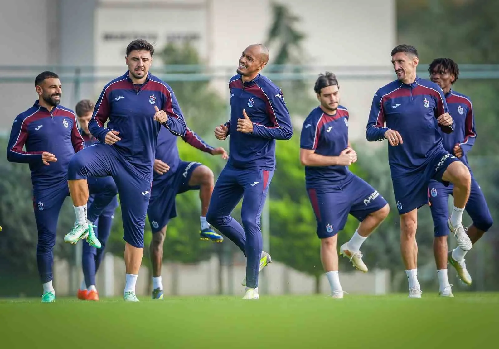 Trabzonspor, Çaykur Rizespor maçı hazırlıklarını sürdürdü
