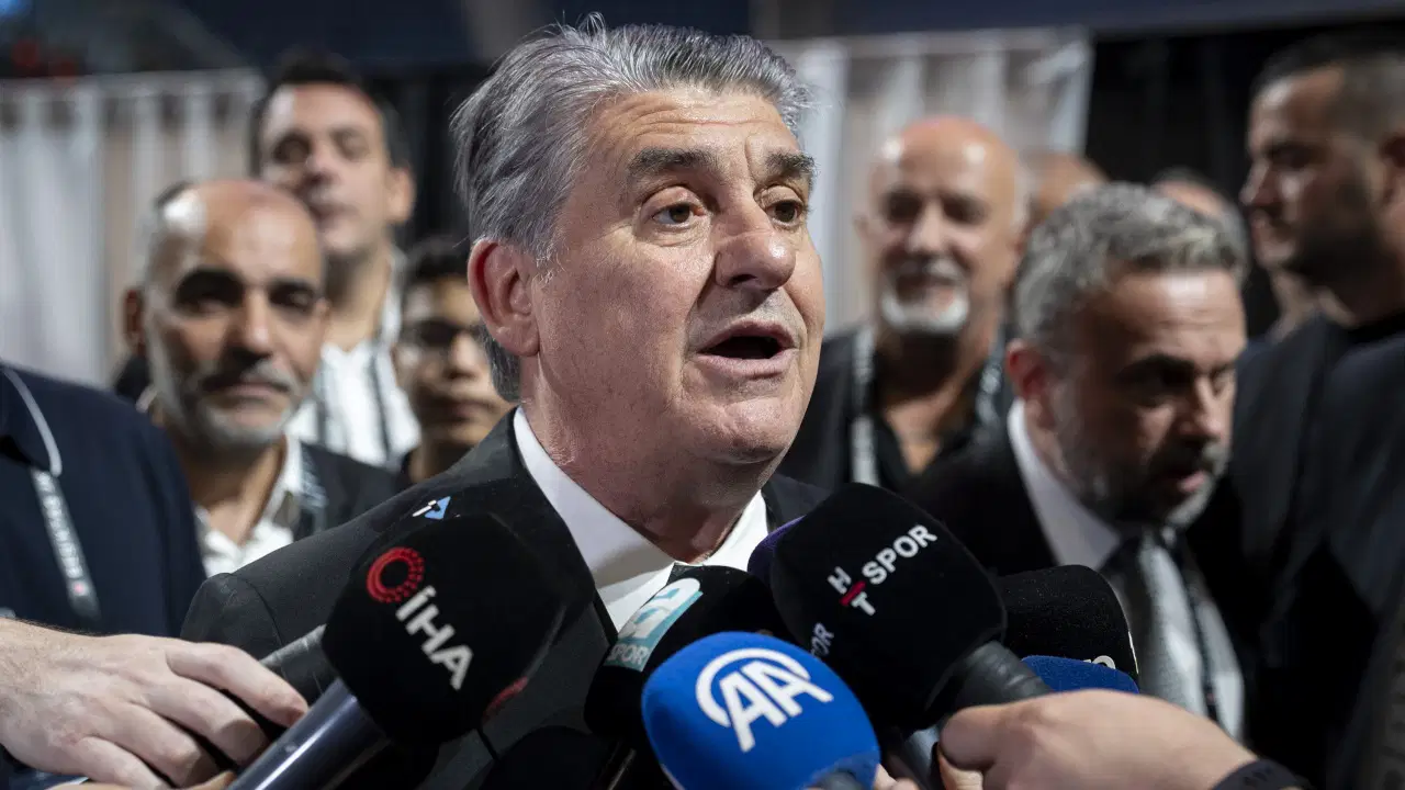 Beşiktaş'tan derbi tepkisi: 'Türk spor tarihine geçecek bir çifte standart'