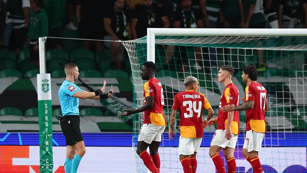 Spor yazarları Sporting Lizbon - Galatasaray maçını yorumladı: Hedefte Okan Buruk var