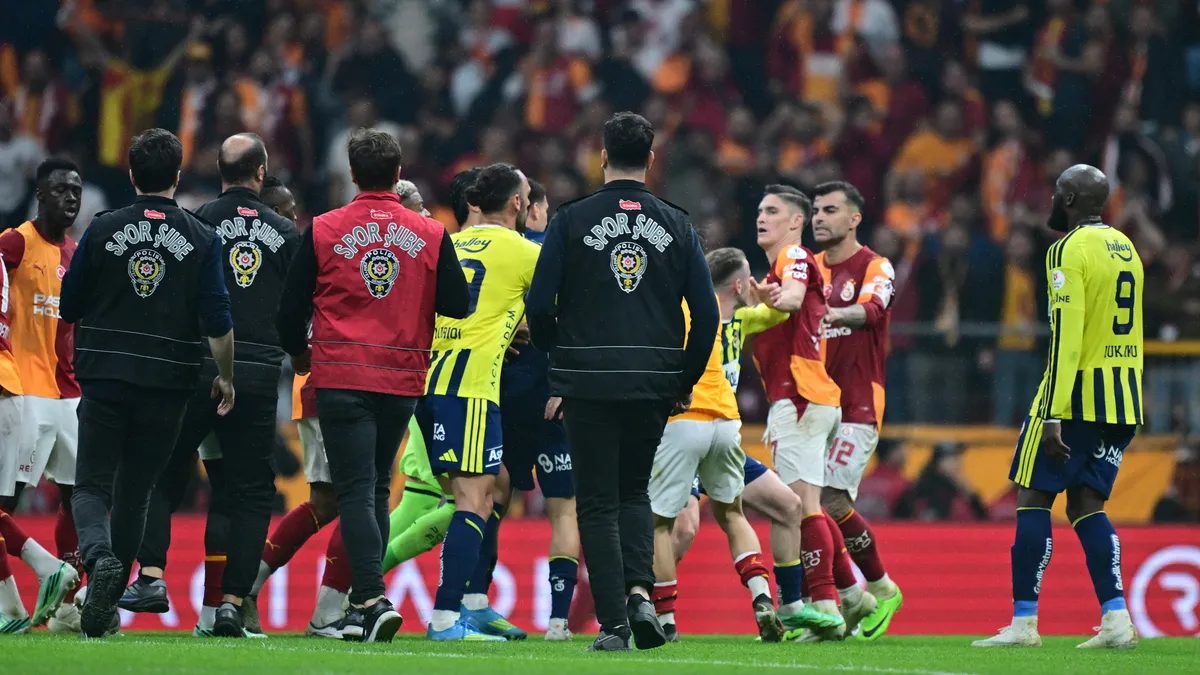 Beşiktaş’tan derbideki olaylara dair açıklama! ‘Kamera kayıtlarını teslim edecek misiniz’