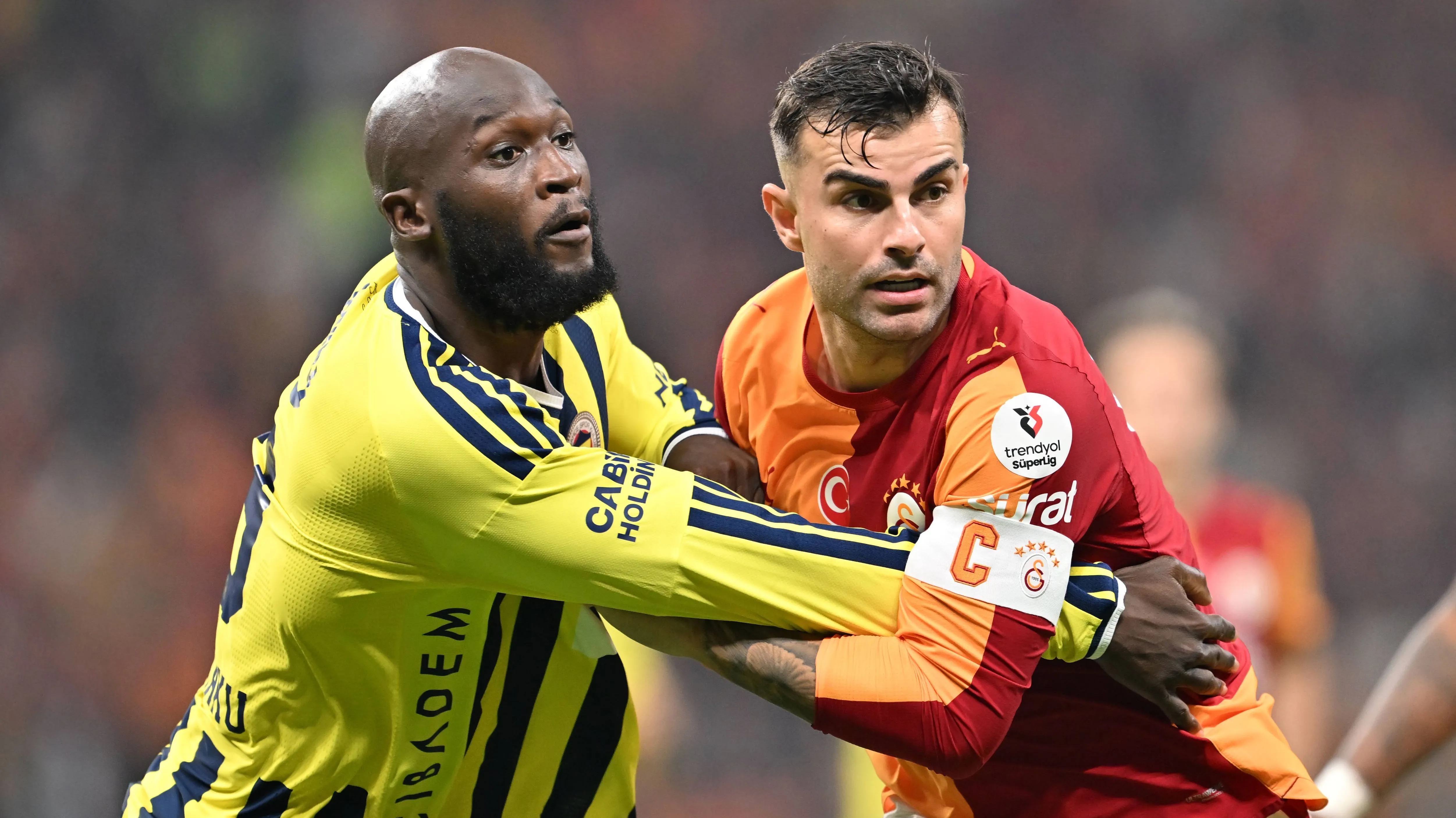 Mass confrontation after just twelve seconds: Galatasaray and Fenerbahce derby heats up immediately