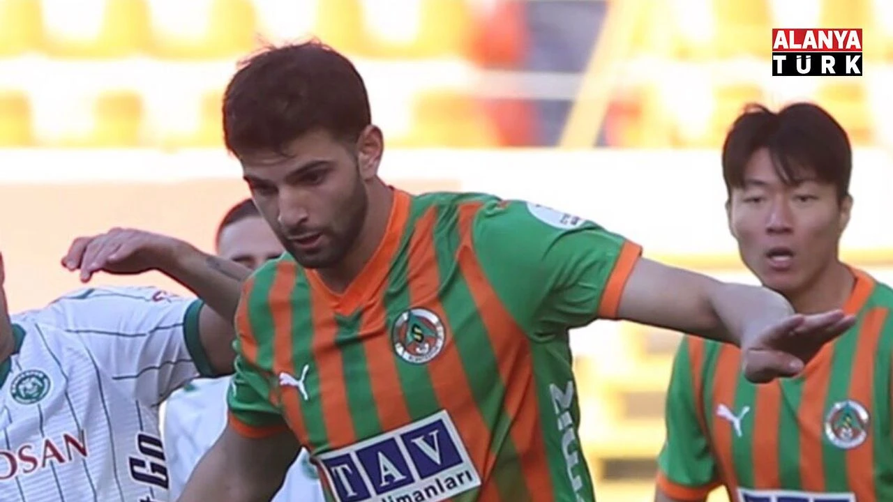 Beşiktaş, Alanyaspor’un genç savunmacısını renklerine bağladı