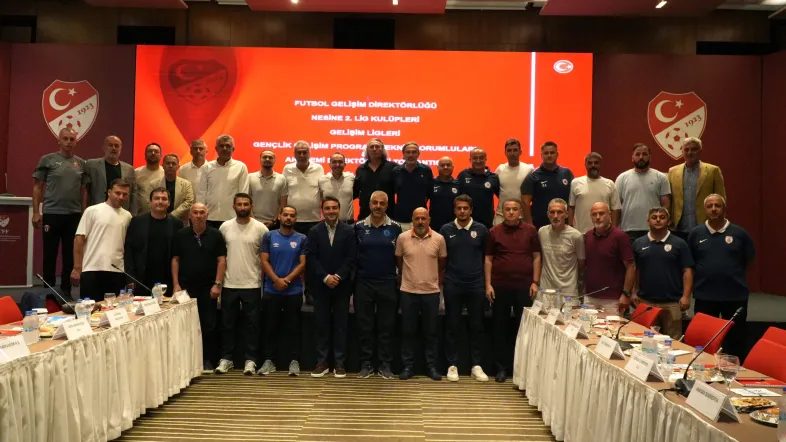 2.LİG AKADEMİ DİREKTÖRLERİ BİR ARAYA GELDİ