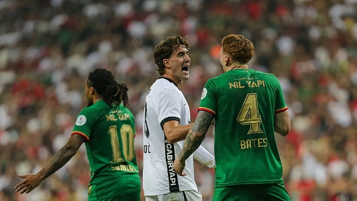 Beşiktaş'ın Amedspor mağlubiyeti sonrası olay yorum: Vlahovic'i aç, susuz bıraktılar