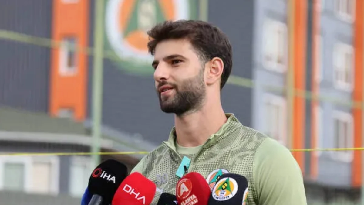 Beşiktaş'tan savunmaya takviye: Ümit Akdağ imzayı attı