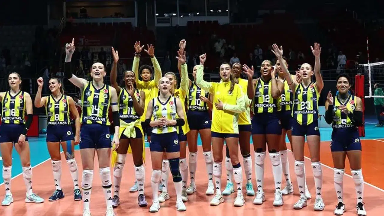 Burhan Felek'te dev randevu: Fenerbahçe Medicana serisini sürdürdü