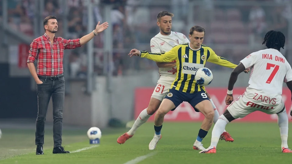 Gornik Zabrze Teknik Direktörü Michal Gasparik Fenerbahçe maçı ardından konuştu: "Çok gururluyum" | Spor Haberleri