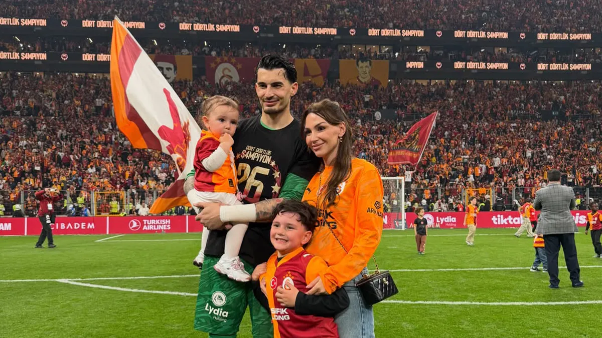 Galatasaray’ın yıldızı Uğurcan Çakır’dan aile saadeti! Oğlunun doğum gününe takım arkadaşları da ortak oldu...