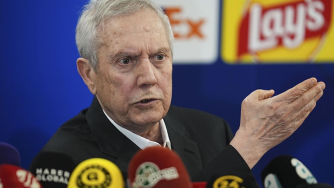 İsmail Kartal Fenerbahçe'de devam edecek mi? Aziz Yıldırım'dan İsmail Kartal açıklaması!